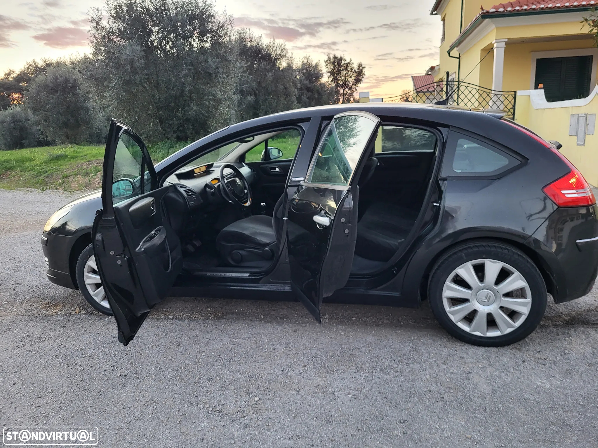 Citroën C4 1.6 HDi 110 VTR Pack - 23