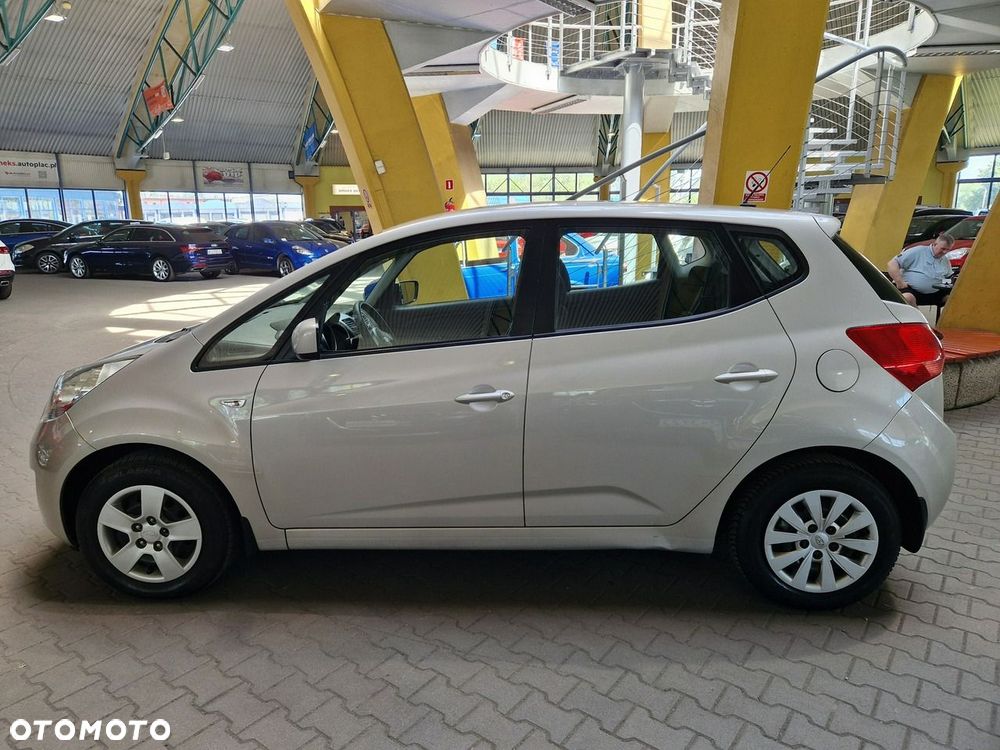 Kia Venga - 5