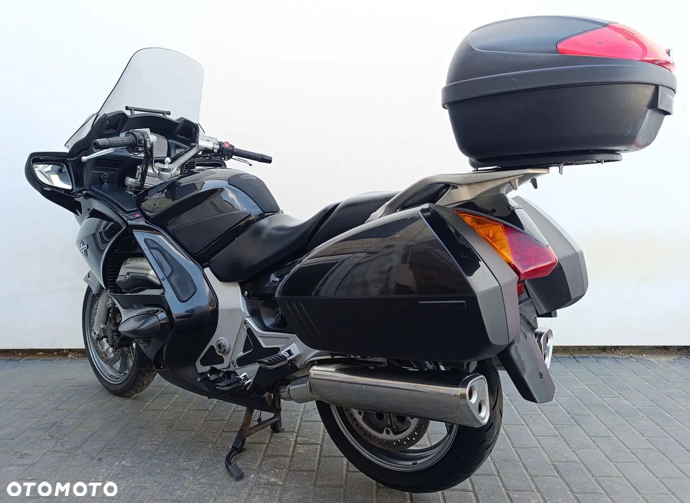 Honda ST - 5
