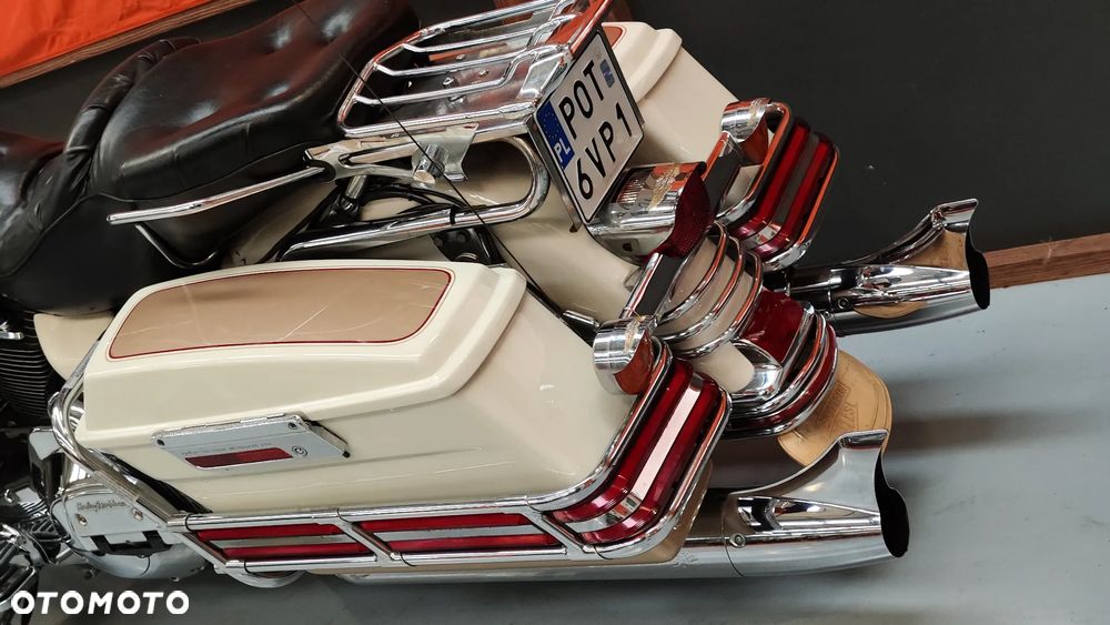 Harley-Davidson FLH Electra Glide - 26