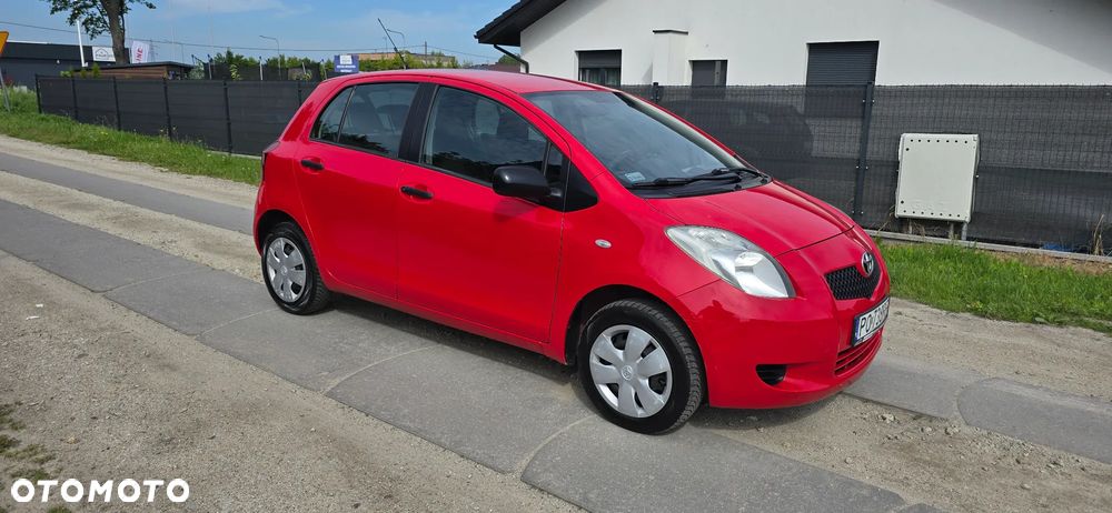 Toyota Yaris 1.0 Luna A/C - 1