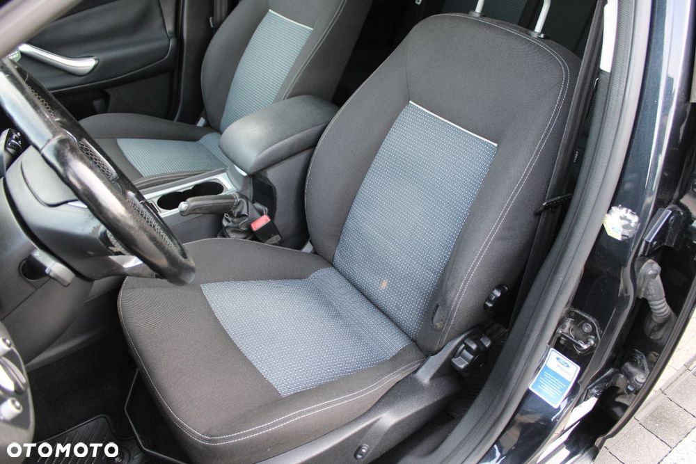 Ford Mondeo - 16