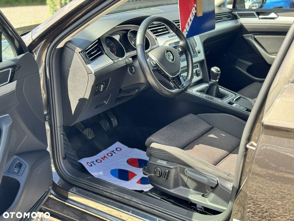 Volkswagen Passat 1.5 TSI EVO Comfortline - 13