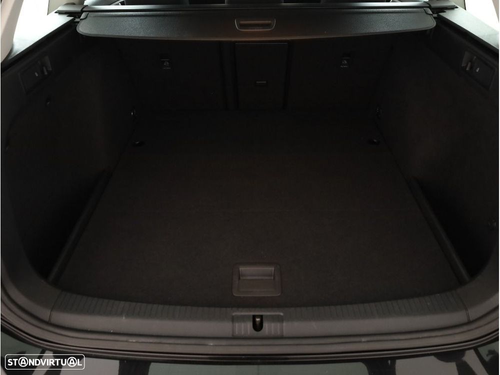 VW Golf Variant 1.6 TDi Confortline - 15