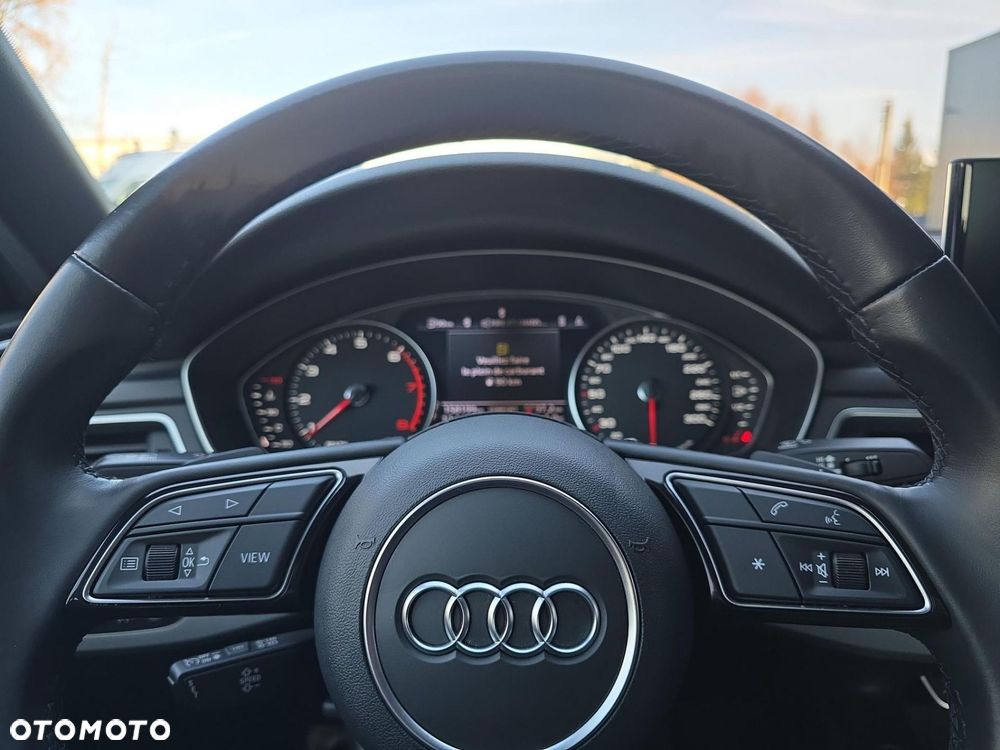 Audi A4 Limousine - 17