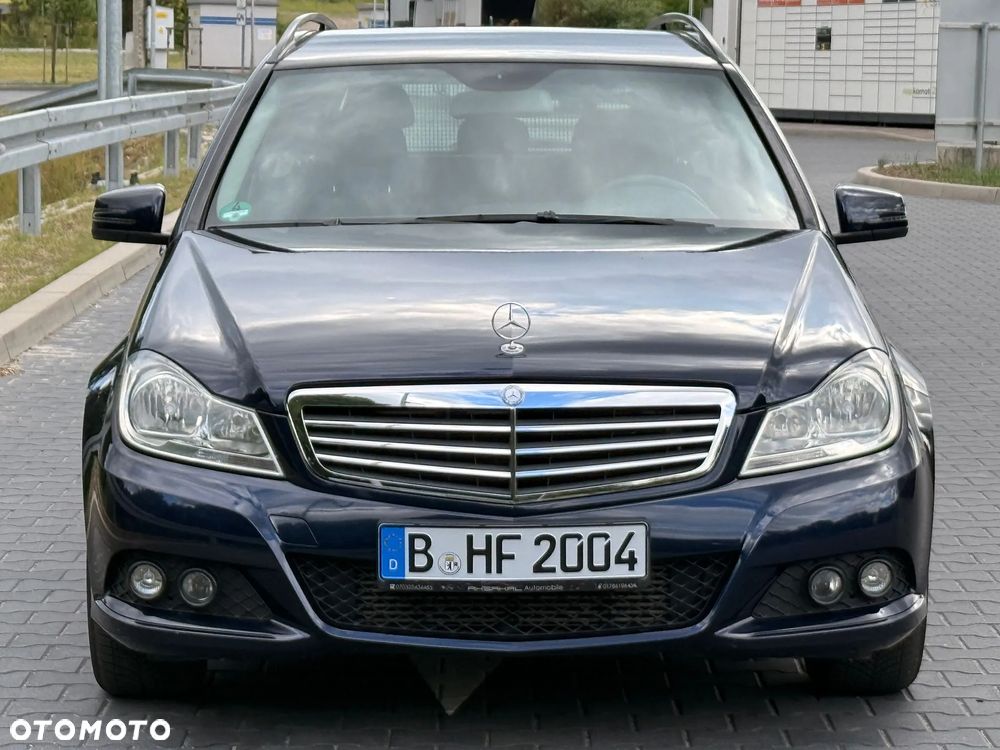 Mercedes-Benz Klasa C 180 BlueEFFICIENCY 7G-TRONIC Elegance - 10