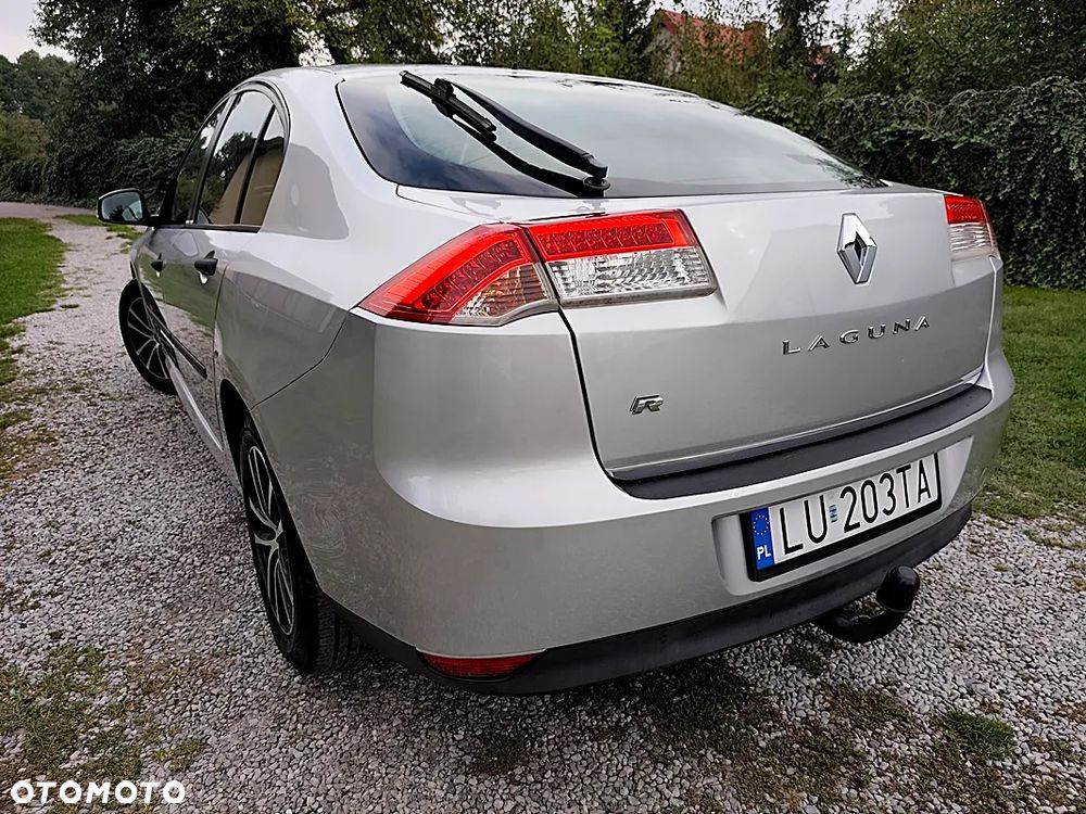 Renault Laguna 1.6 16V 110 Sportway - 25
