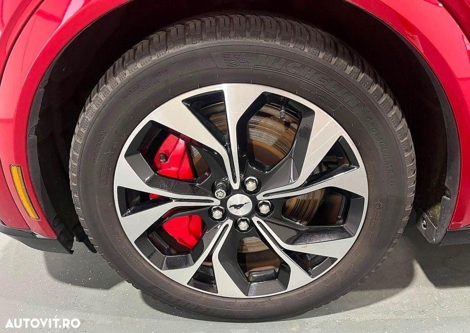 FORD Mustang Mach-E 2021 — imagine 7