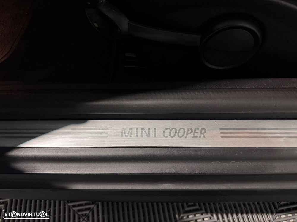 MINI 3 Portas Cooper D - 15