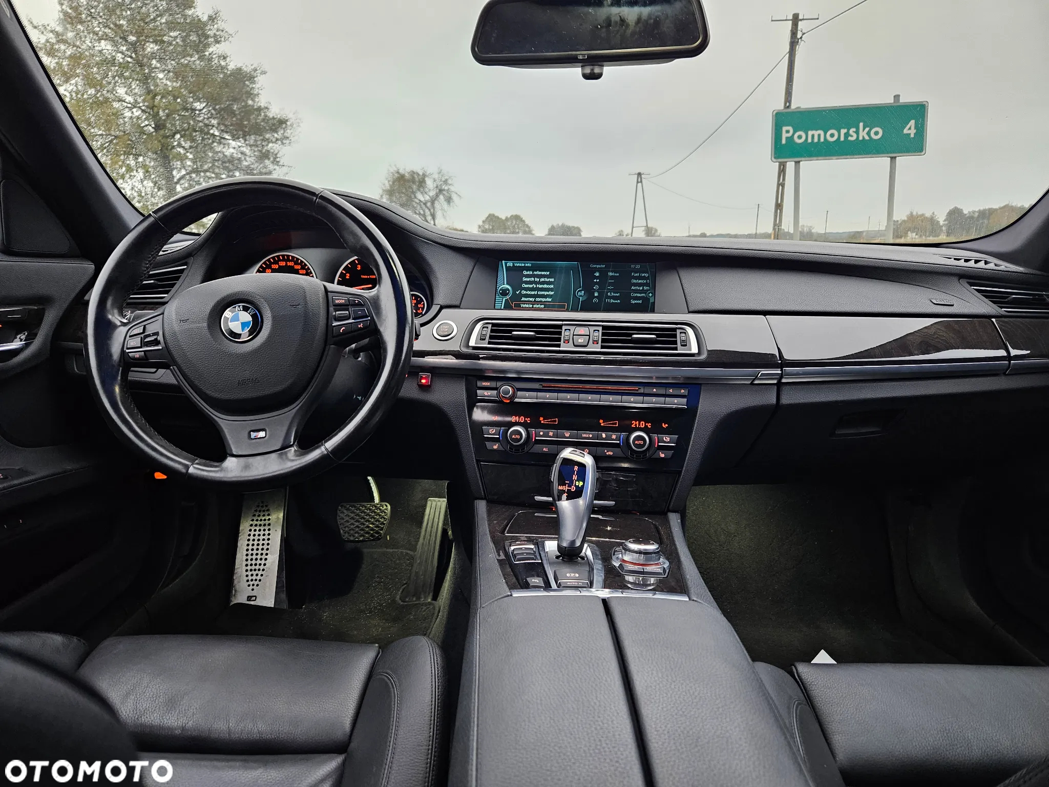 BMW Seria 7 750i - 14