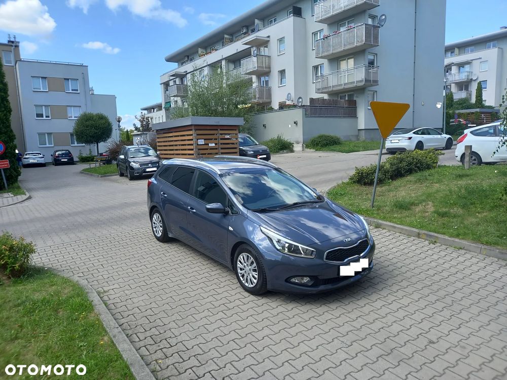 Kia Ceed 1.6 CRDi 128 Platinum Edition - 14