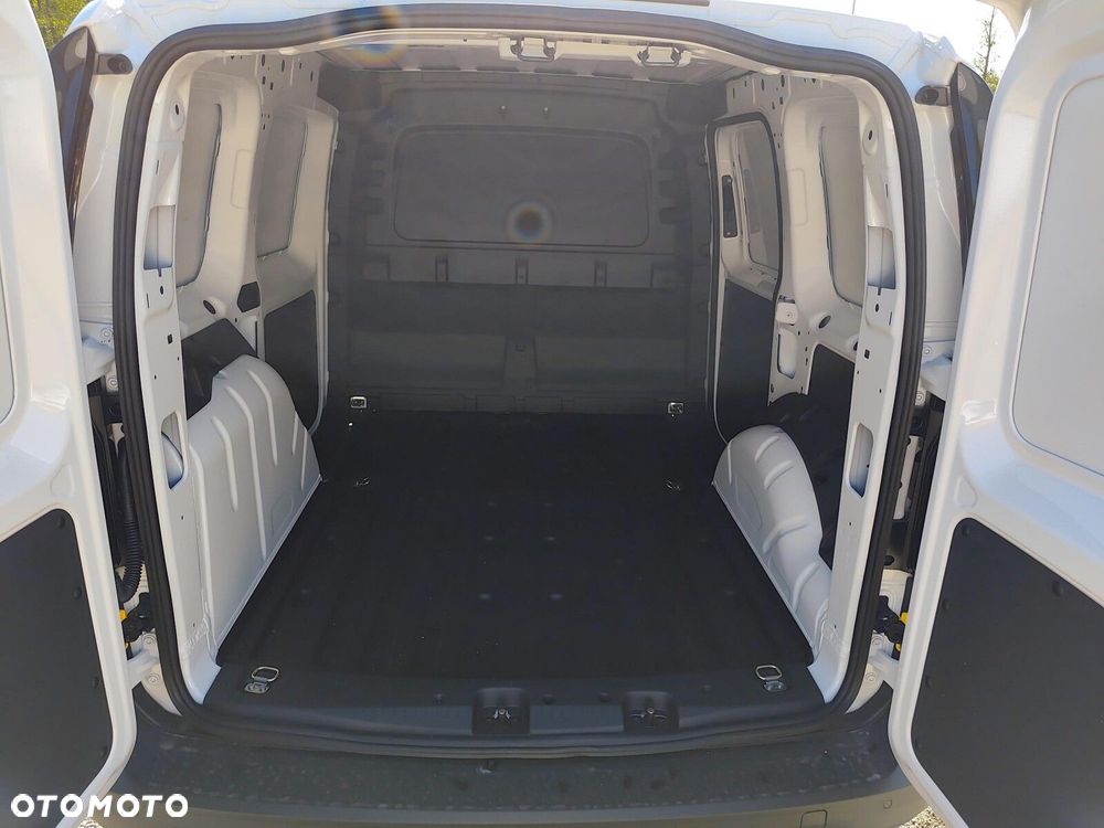 Volkswagen Caddy Cargo, 2,0TDI EU6 SCR 102KM, 6-bieg. manualna, r.o: 2755 mm - 24