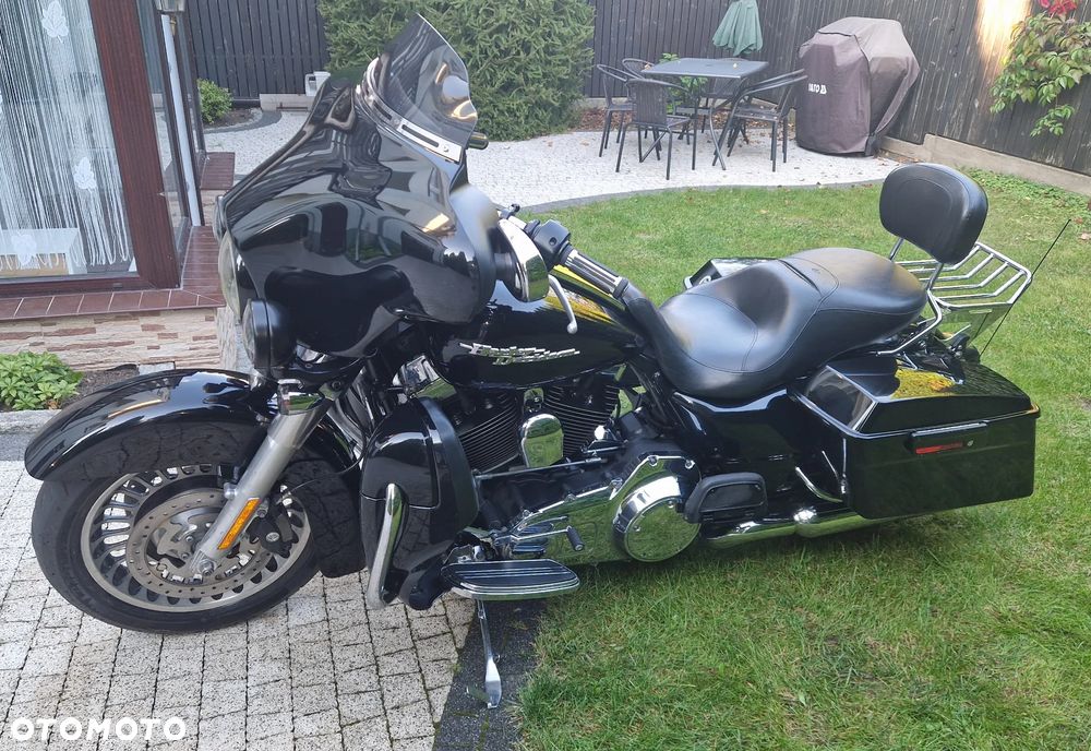 Harley-Davidson Touring Street Glide - 4