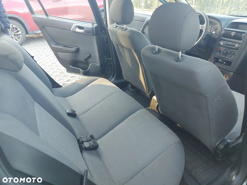 Opel Astra 1.4 - 9
