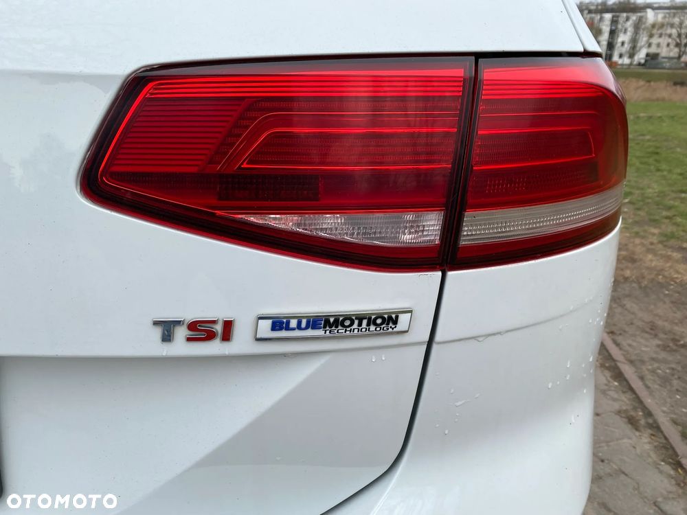 Volkswagen Passat - 7