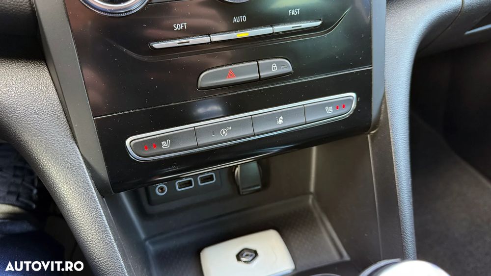 Renault Megane Grandtour TCe 140 GPF INTENS - 28