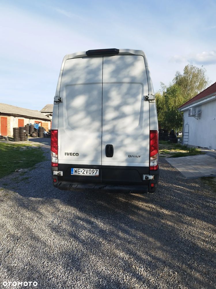 Iveco Furgon - 6