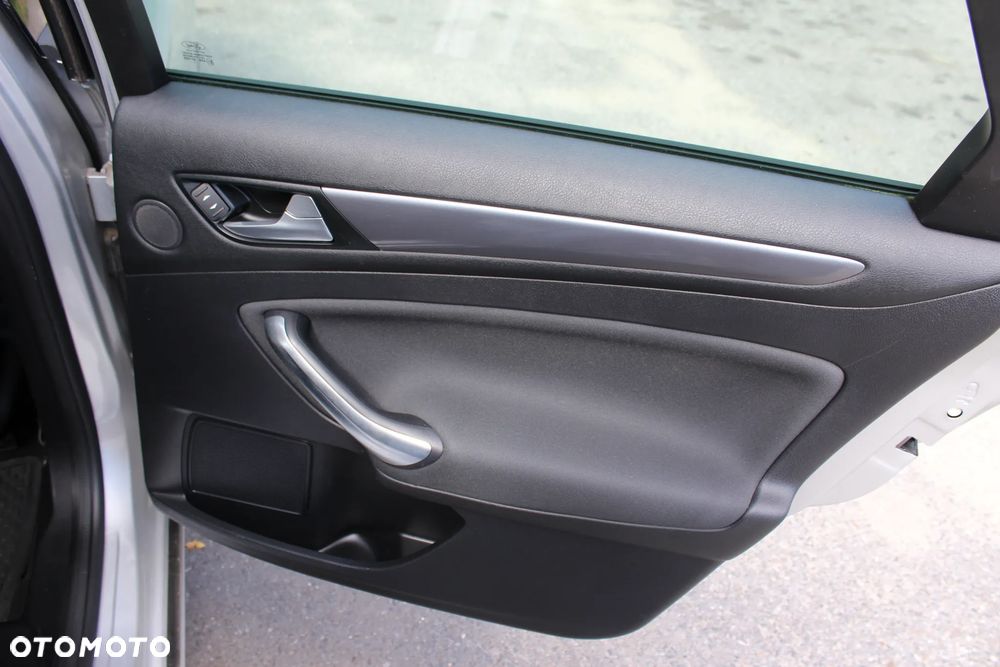 Ford Mondeo 2.0 TDCi Ghia - 22