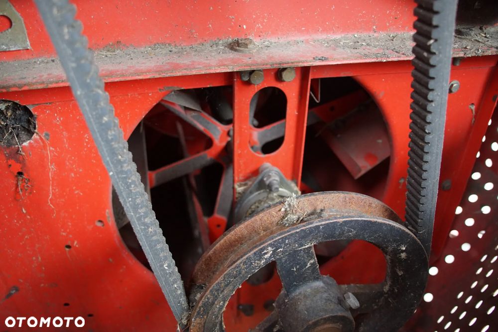 Kombajn na części - Massey Ferguson MF 36 7.6 220 KM 612 DSL 1997R Silnik Skrzynia Kabina Lampa Lusterko Schody Koło Deska Kokpit Sterownik Moduł Czujnik Kierownica Fotel - 28