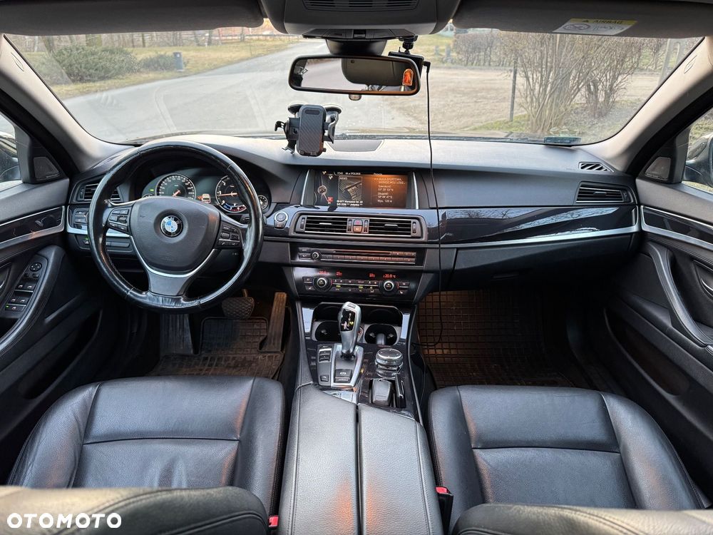 BMW Seria 5 520d - 5