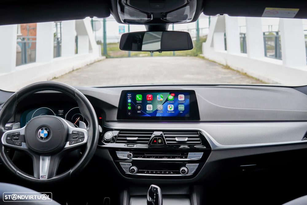 BMW 530 e Pack Desportivo M - 18