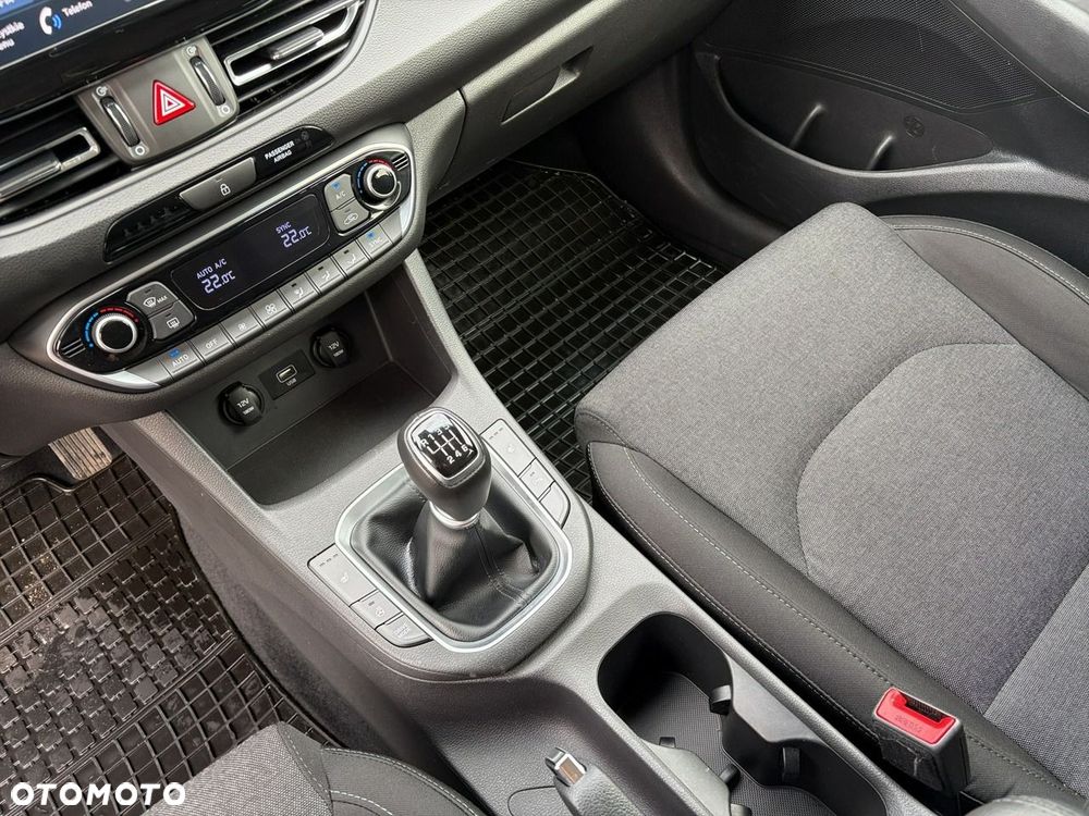 Hyundai i30 1.5 T-GDI 48V Smart - 19
