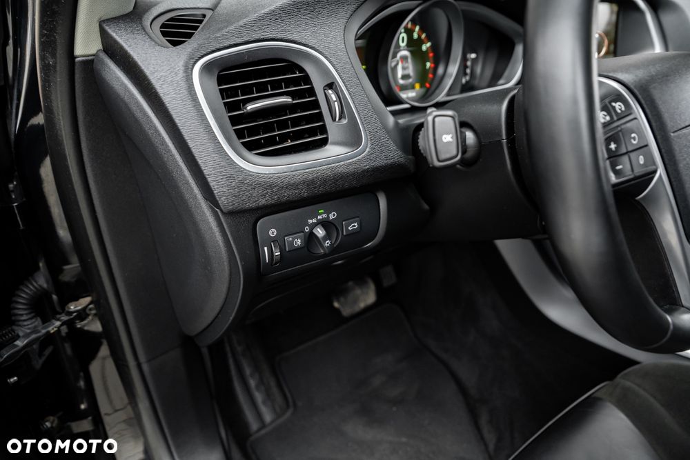 Volvo V40 Cross Country T4 AWD Geartronic Summum - 27