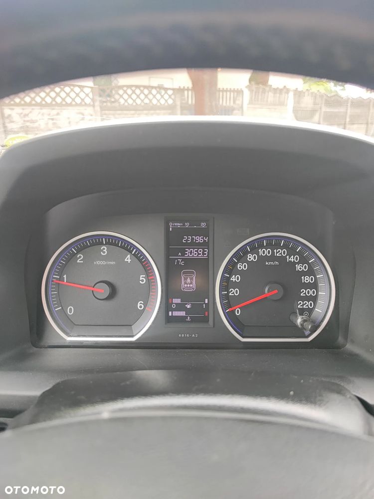 Honda CR-V 2.2i CTDi DPF Executive - 11