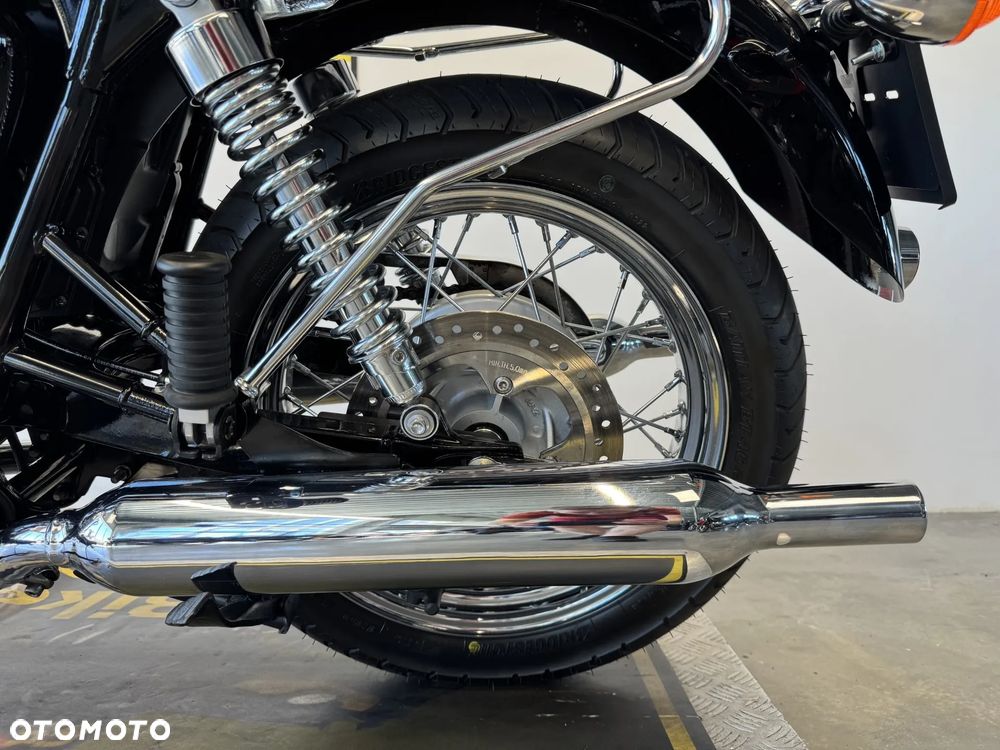 Triumph Bonneville - 26
