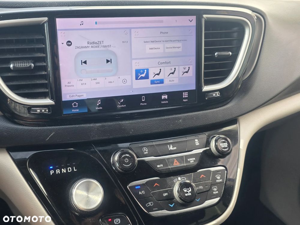 Chrysler Pacifica - 7