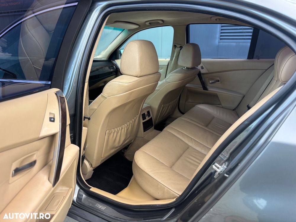 BMW Seria 5 525d Aut. - 5