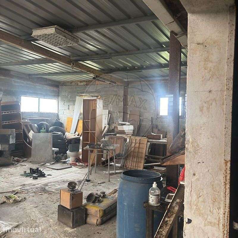 Armazém  para arrendamento - Grande imagem: 2/9
