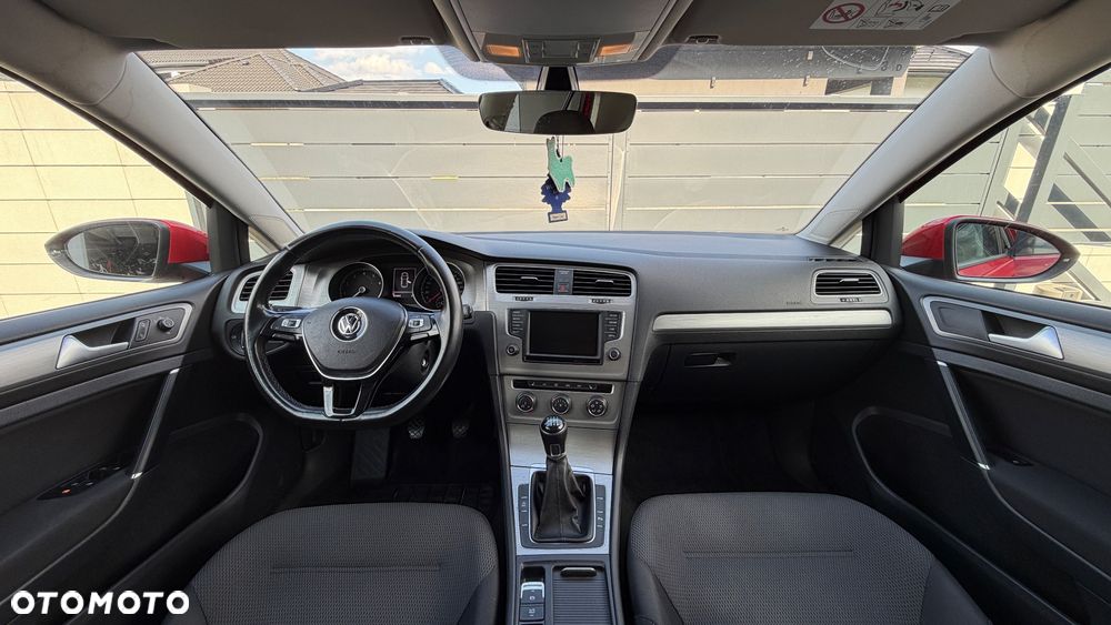 Volkswagen Golf 1.2 TSI BMT Comfortline - 13