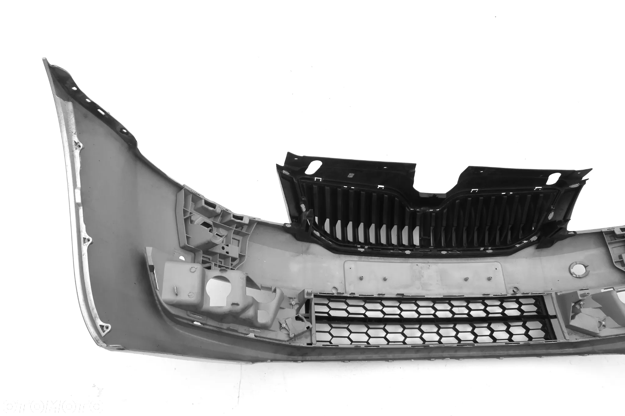 SKODA OCTAVIA 3 III 5E 2012 - 2016 zderzak przód grill kratka ORYGINAŁ OE - 11