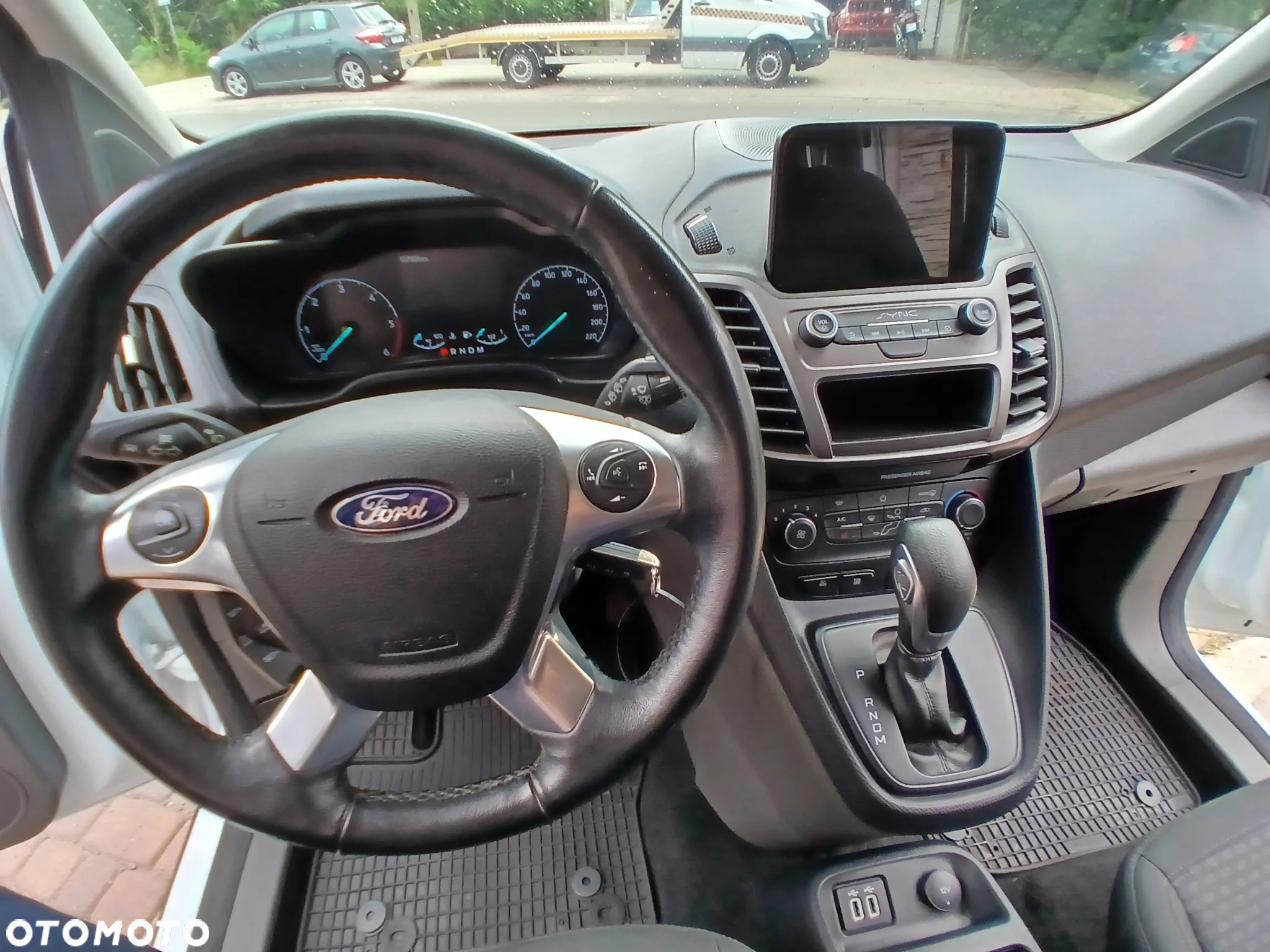 Ford Transit Connect - 15
