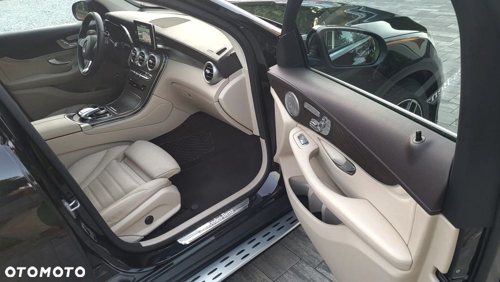 Mercedes-Benz GLC - 9