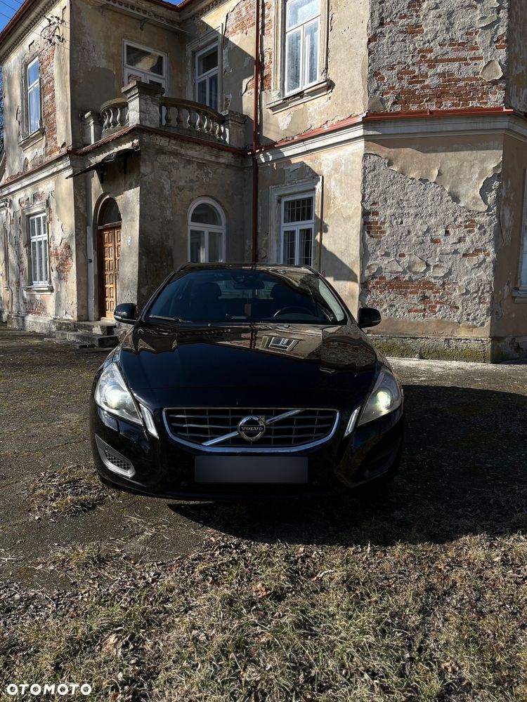 Volvo V60 D4 Geartronic - 1