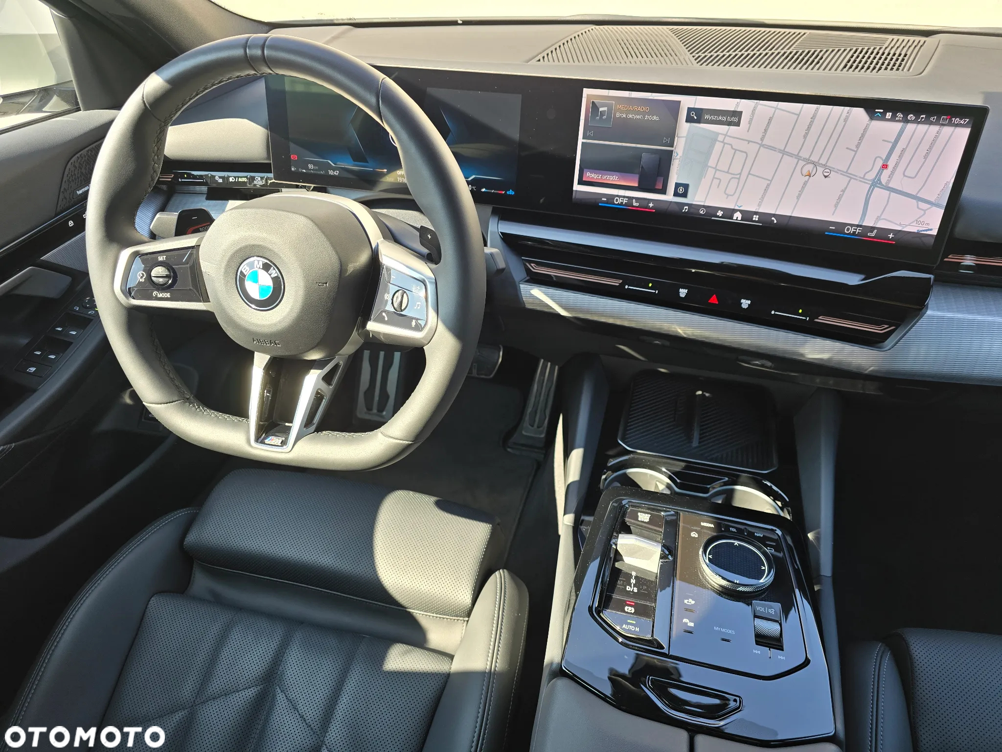 BMW Seria 5 520d xDrive - 12