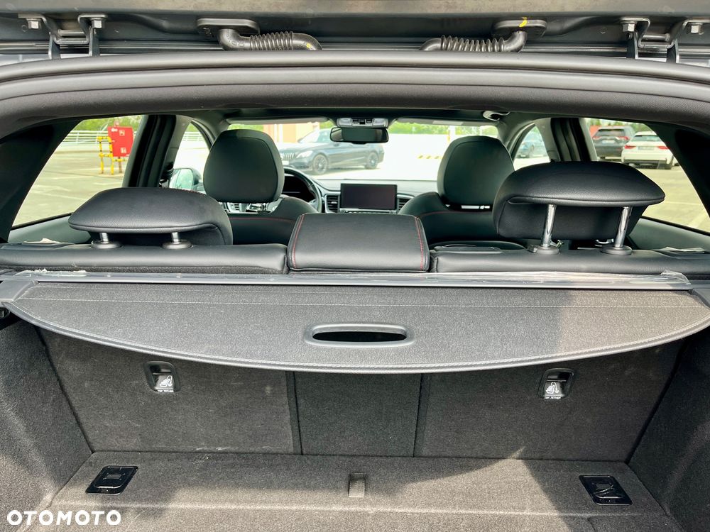 Kia ProCeed 1.6 T-GDI GT DCT - 9