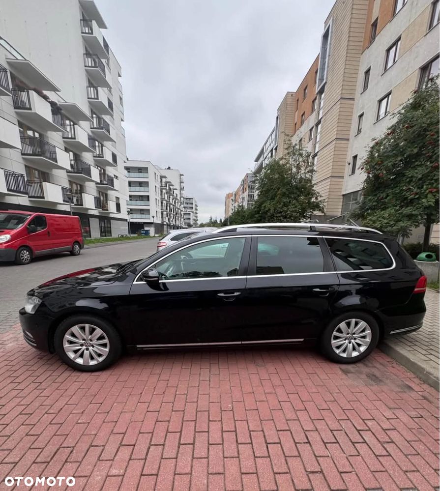 Volkswagen Passat 1.6 TDI Comfortline - 11
