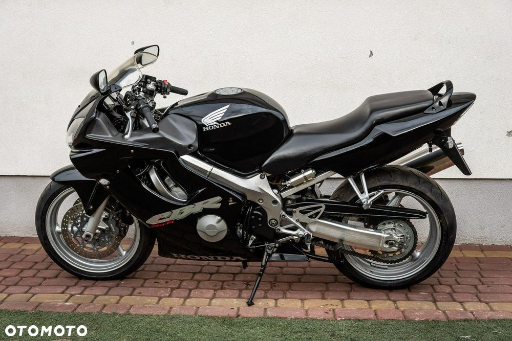 Honda CBR - 7