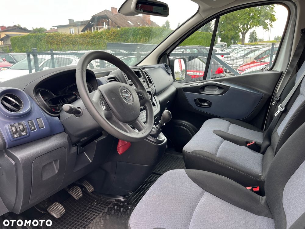 Opel Vivaro L2H1 2,9t Elegance Business - 20