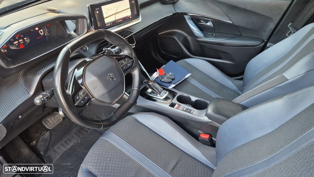Peugeot 2008 1.5 BlueHDi Allure Pack EAT8 - 18