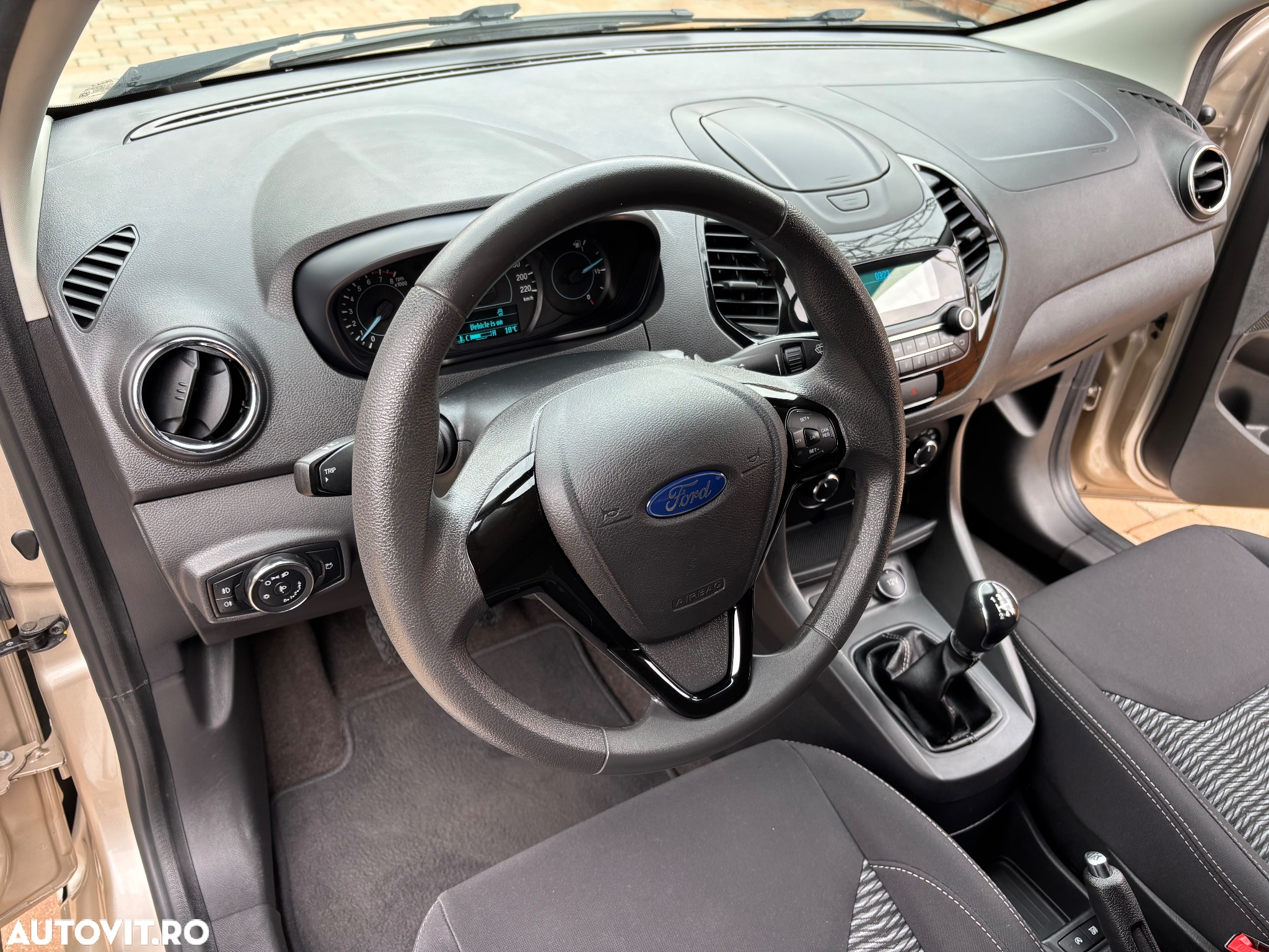 Ford Ka+ 1.2 S&S Cool & Connect - 12