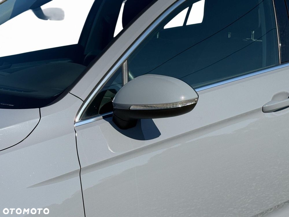 Volkswagen Passat Variant 1.5 TSI EVO Business DSG - 9