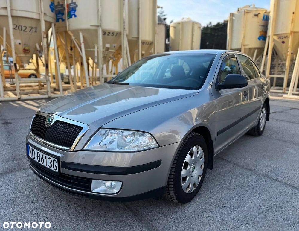 Skoda Octavia 1.6 Tour Classic - 1