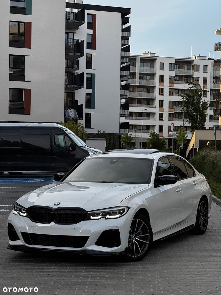 BMW Seria 3 330i xDrive M Sport - 4
