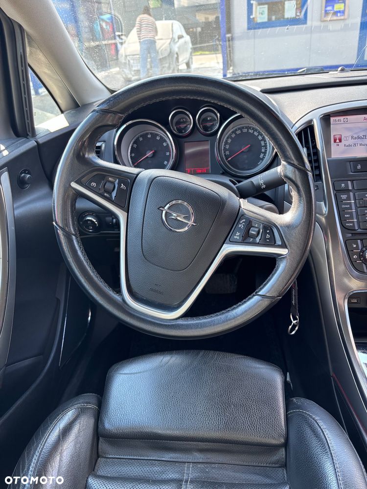 Opel Astra 1.6 T Cosmo - 6