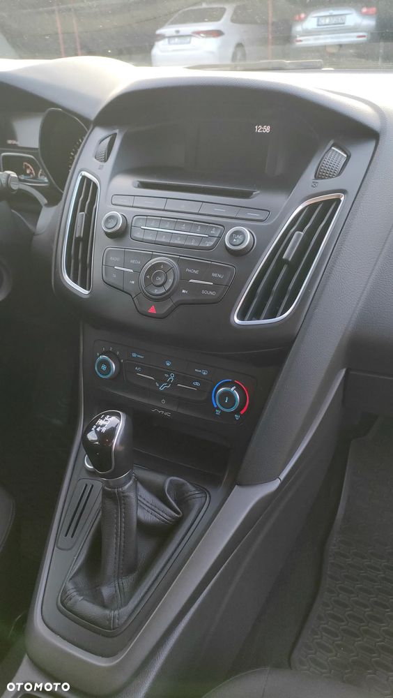 Ford Focus 1.6 Trend - 14