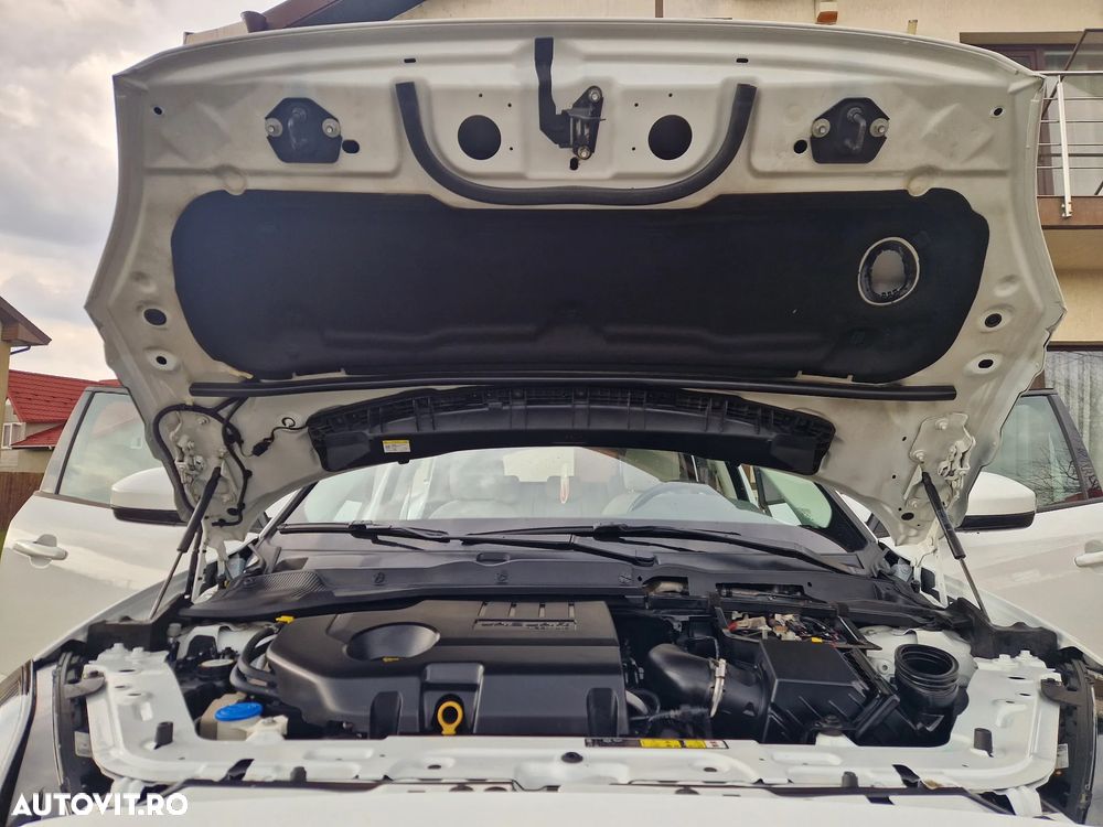 Jaguar E-Pace D150 AWD Base - 39